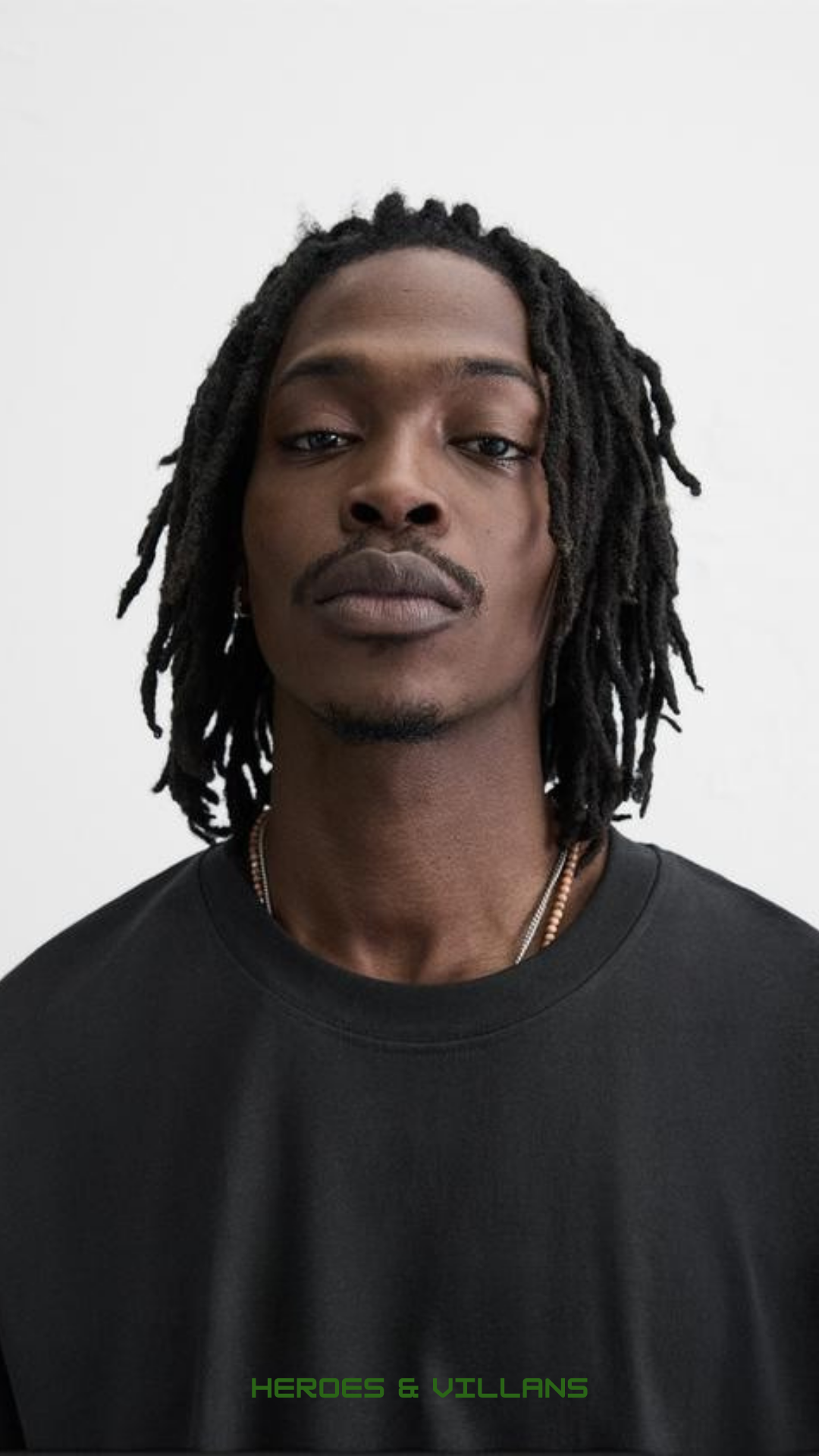 Heroes And Villains (Oversized-fit)