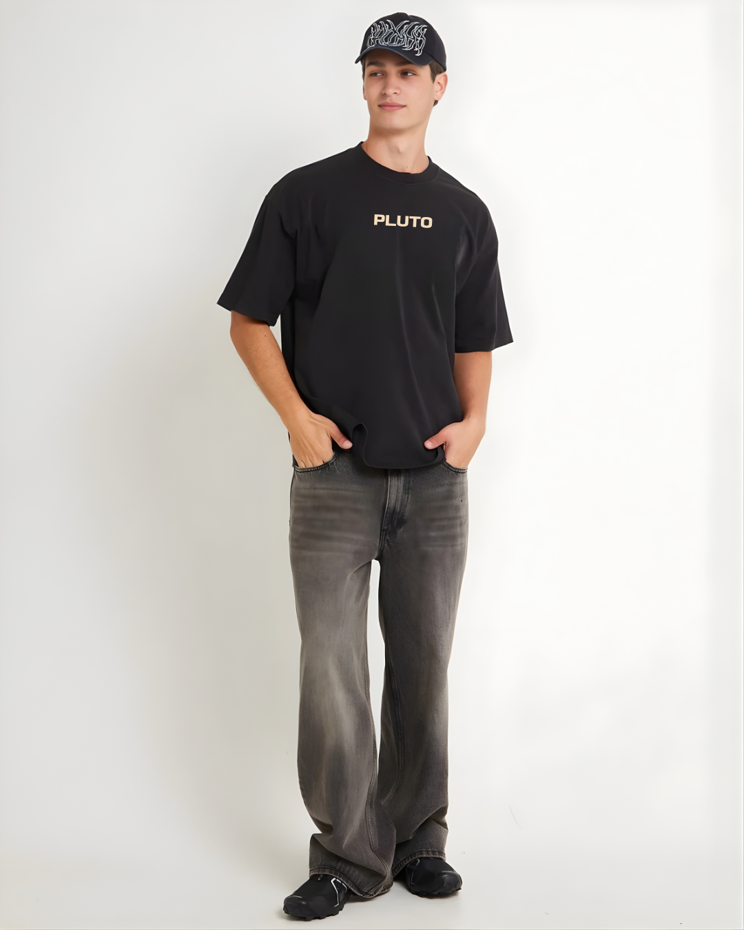 PLUTO OVERSIZED TEE